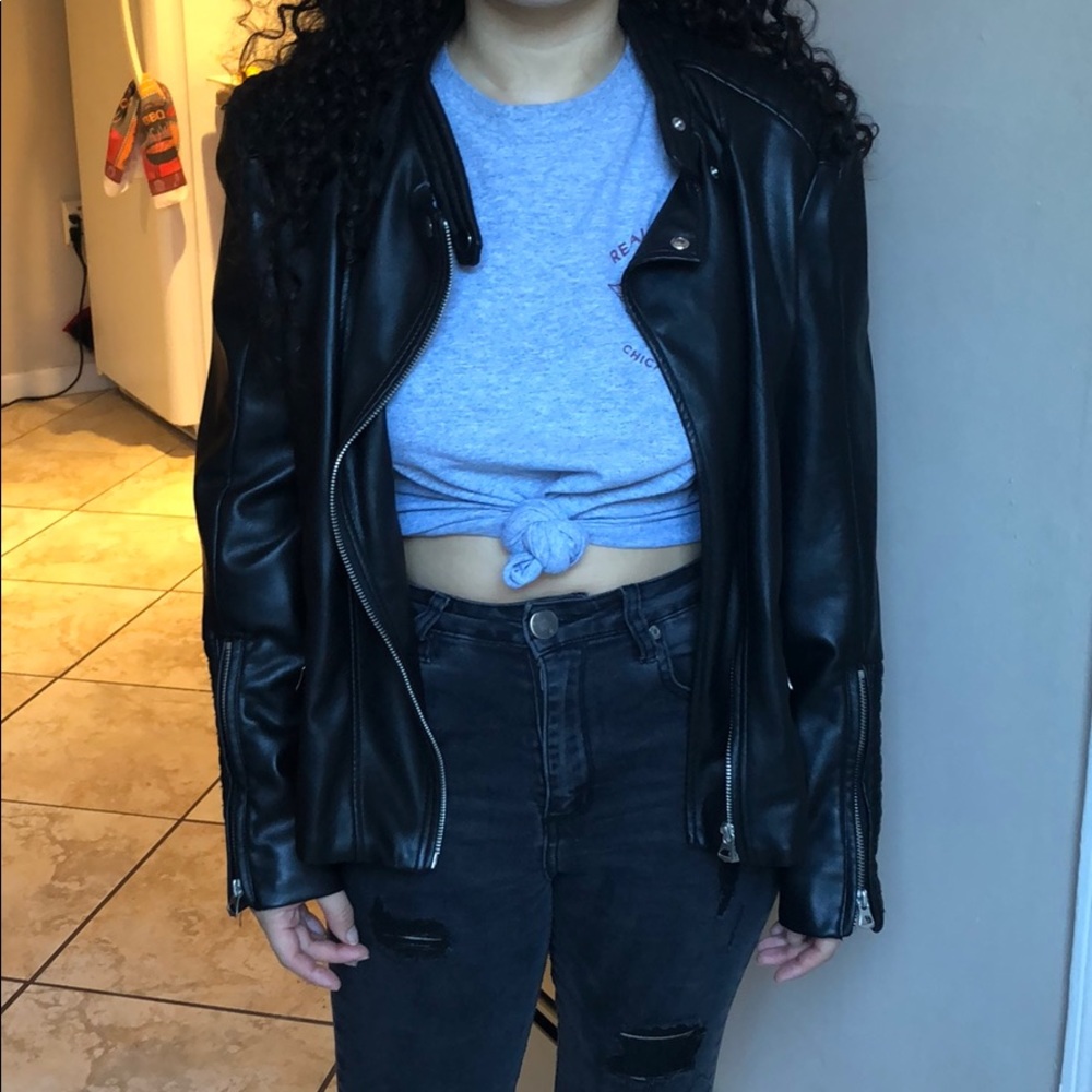 Black fux woman’s jacket size 10 H&M